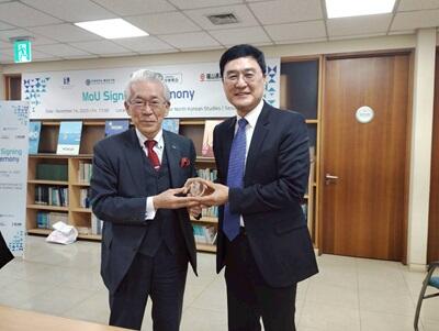 LINE_ALBUM_延世大学調印式_251117_1.jpg