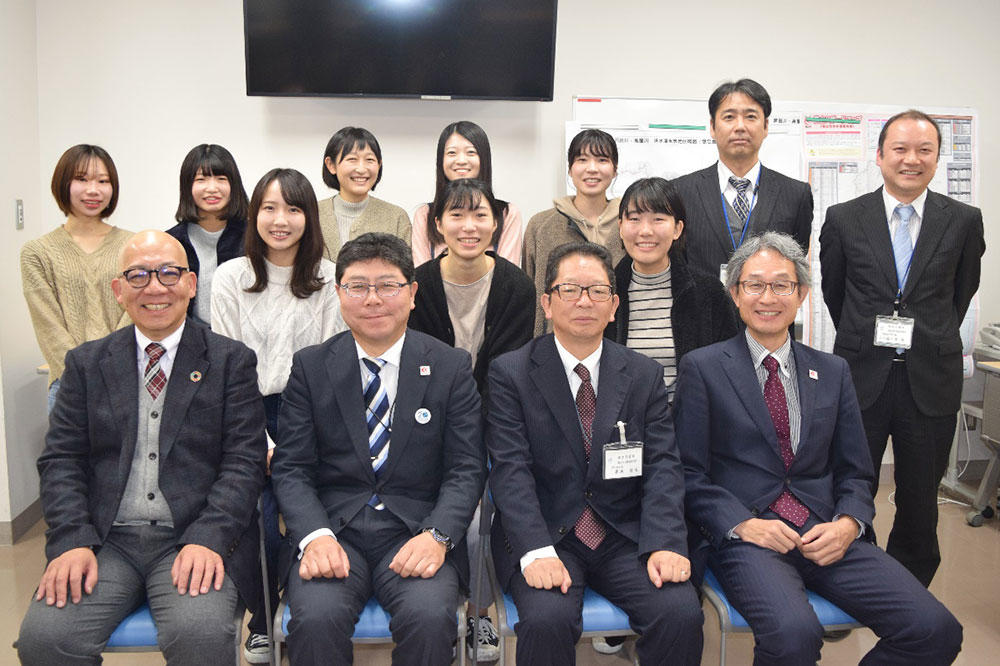 座談会の様子